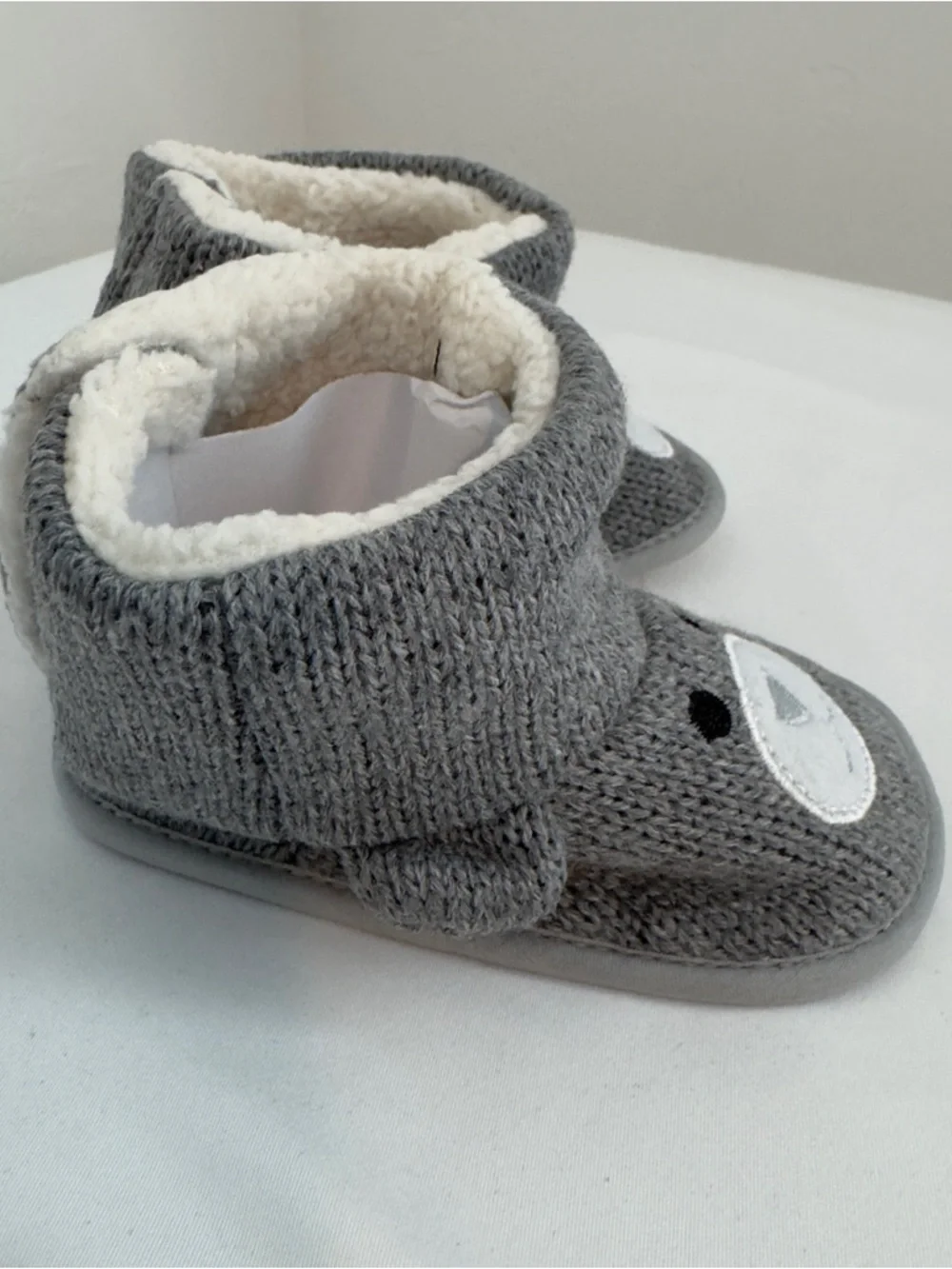 New Childs Bear Slippers Gray Sz 7